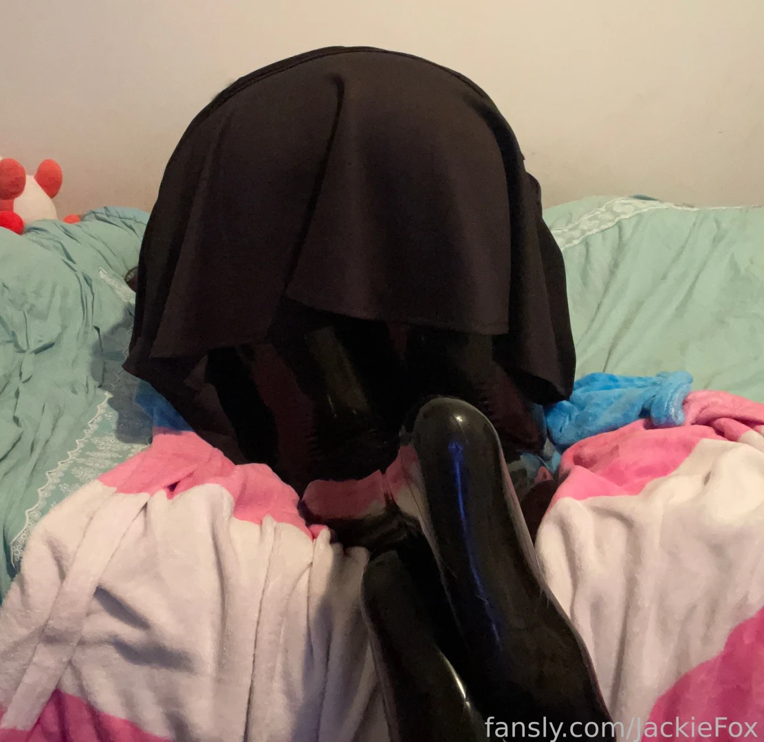 Finally taking some pictures again god i missed my latex every time i part 5 