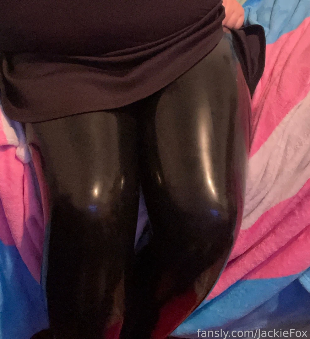 Finally taking some pictures again god i missed my latex every time i part 6 