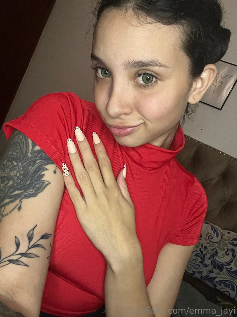 Red is the color of sexy part 1 