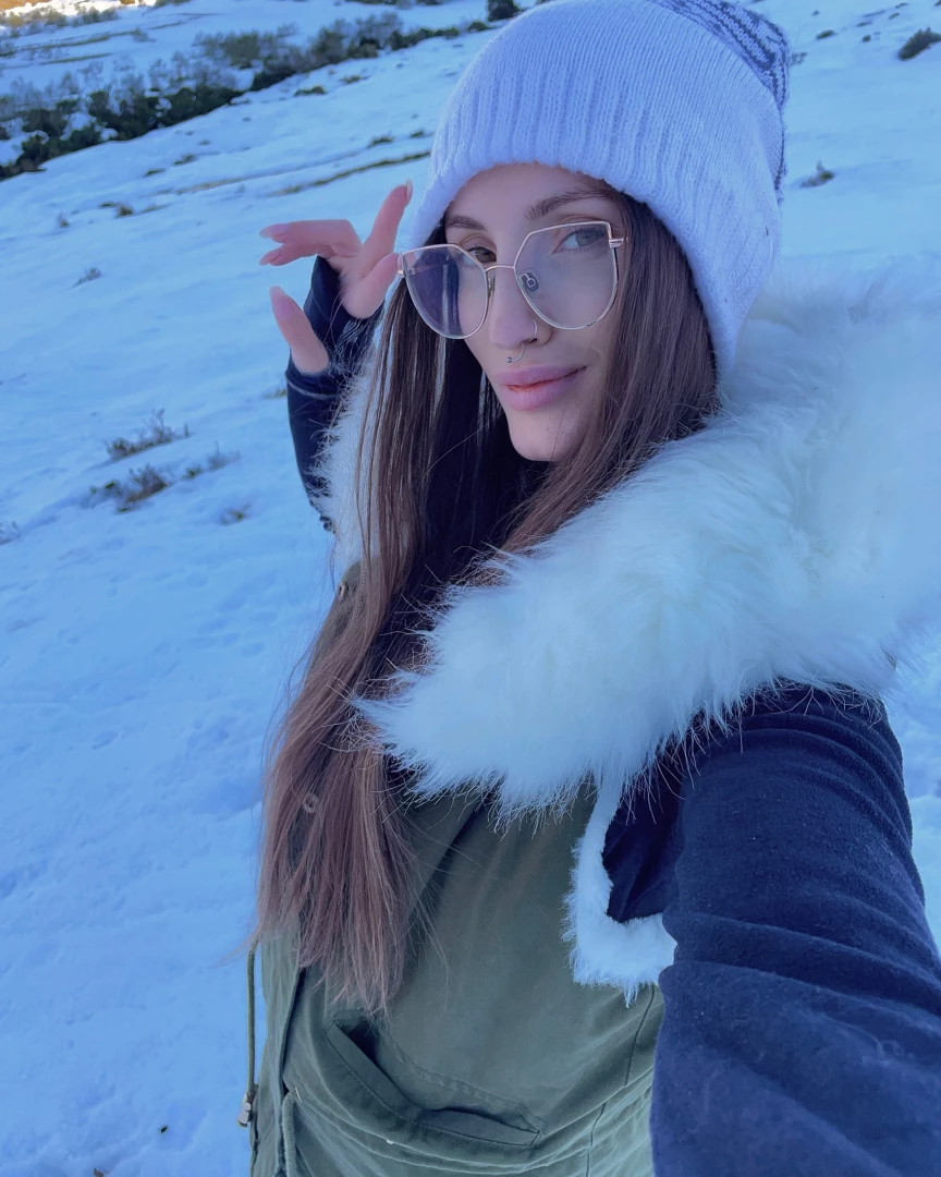 Screaming with happiness on the descent from the mountain - winter 