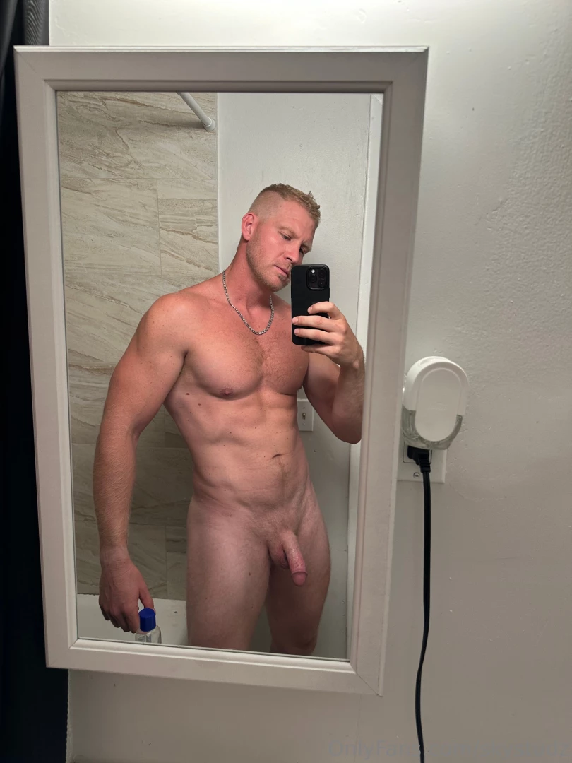 I won t be taking pictures in this bathroom anymore getting in the 