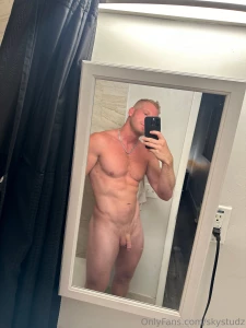 What bathroom pic is better