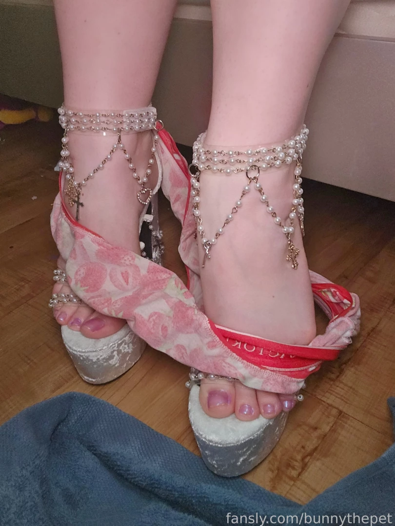 I m a good girl i swear 3 heels feet panties toes painted shy pure 