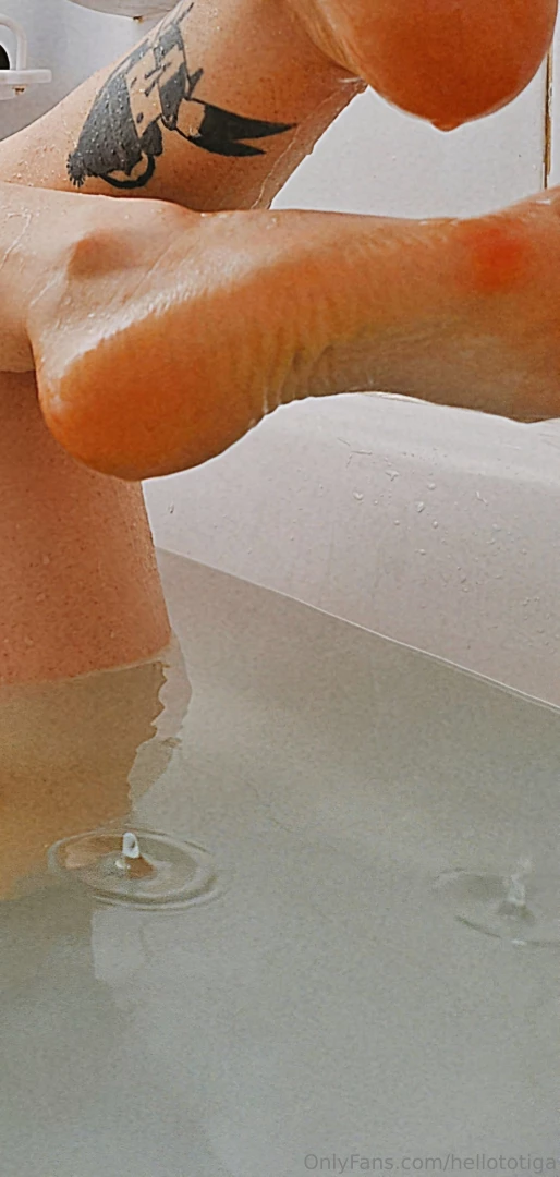 Semana de patitas y agua en mi onlyfans lt 3 te espero www onlyfans 