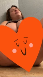 Fucking myself with a brush at my sisters house i couldn t help myself