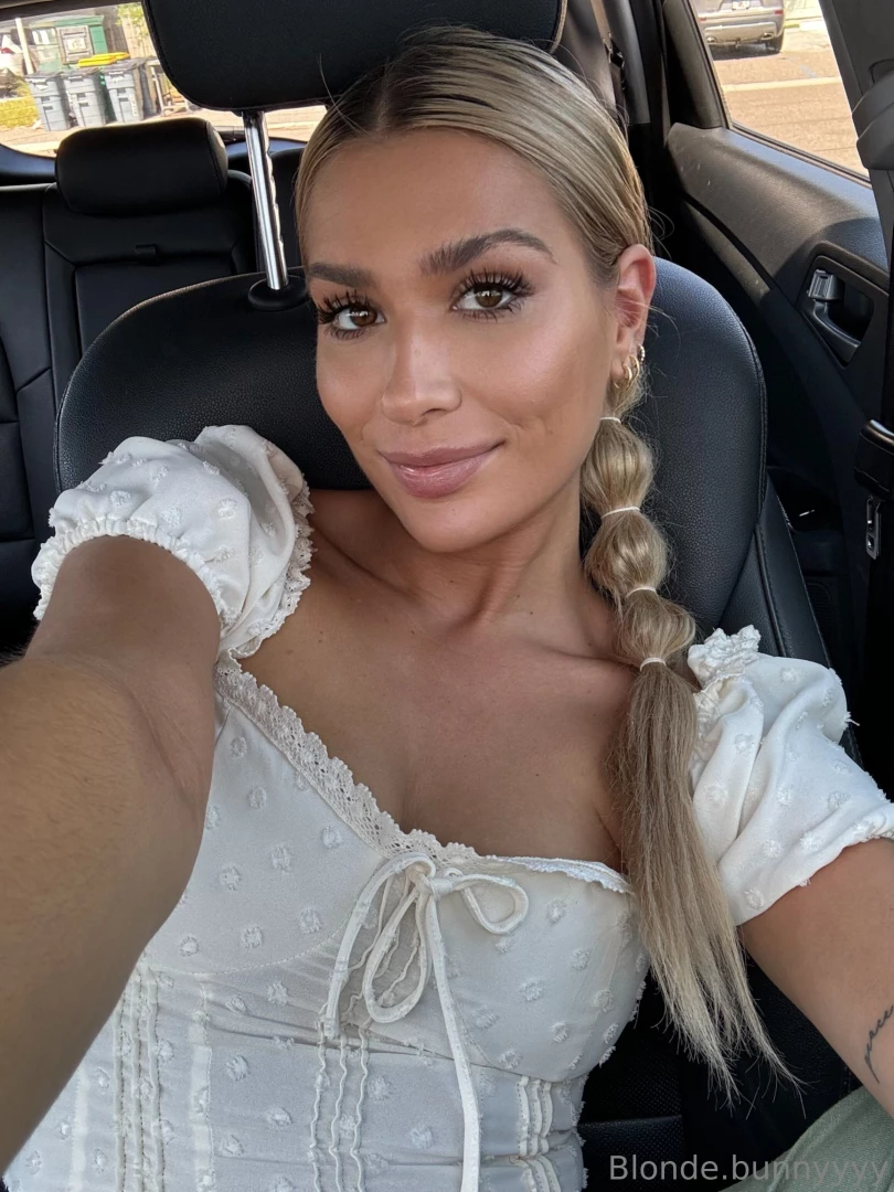 Blonde-bunnyyyy part 3 