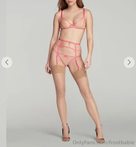 Hey guys have been itching to get a new lingerie set even tho i part 1