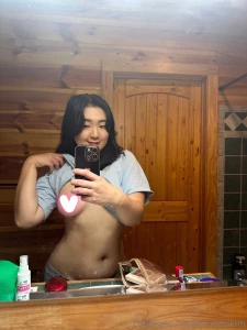 Will send this tiddy pic later in ur dm s