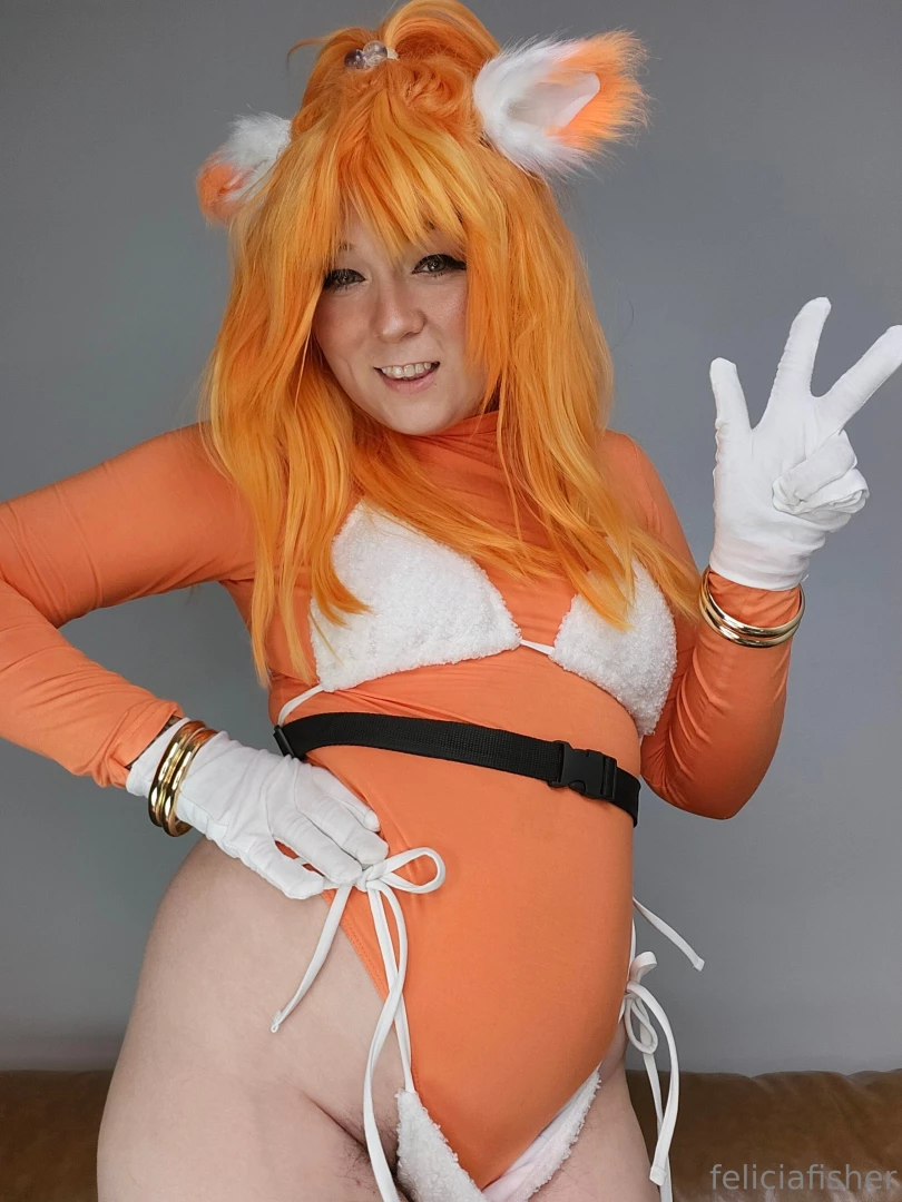 Do you like my halloween costume what s your favorite sonic game this part 10 