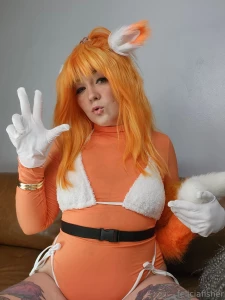 Do you like my halloween costume what s your favorite sonic game this part 3