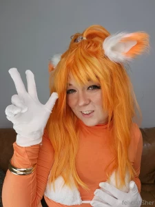 Do you like my halloween costume what s your favorite sonic game this part 2