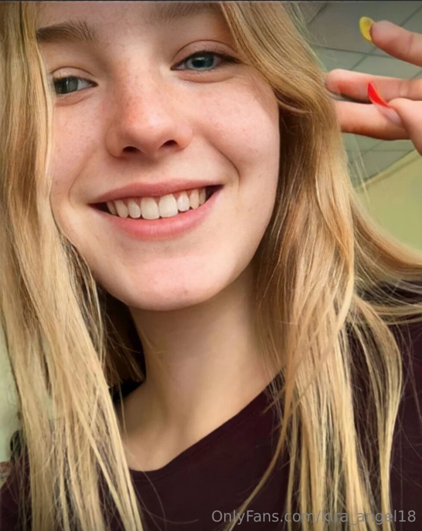 You should be here right now goldendivaa hot cutie goldendivaa is all part 81 