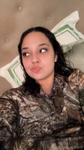 Bet you can t scroll past me without thinking twice