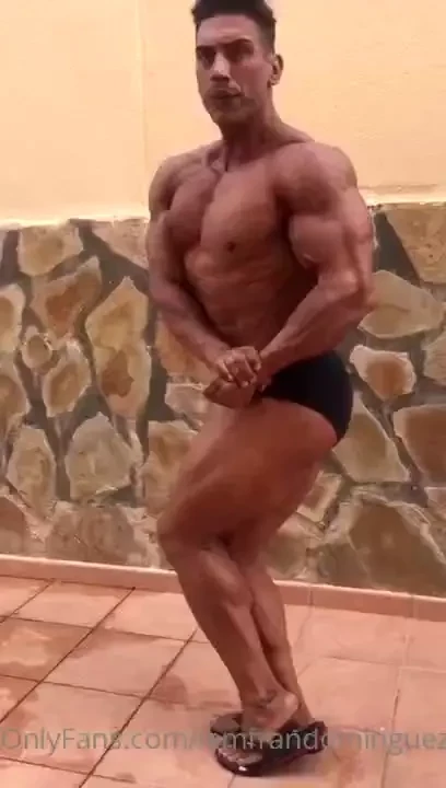 Do you wanna see the complete posing video look in your mail box 