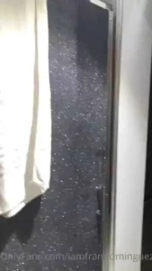 En mi casa pasan cosas muy extra as empece a o r gemidos y gritos y o