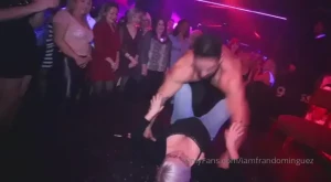 Os dejo un trocito de lo que fue mi show del s bado a esto le llamo