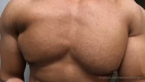 Esta ma ana cuando iba a ducharme recib la visita de mi esclavo ten a