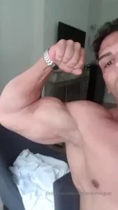 Peleado con mi nueva c mara para pasar los v deos que estoy grabando