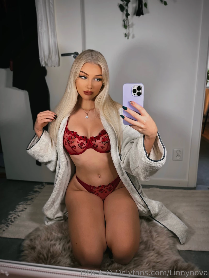 Come chat with me in dms i m feeling lonely lt 3 