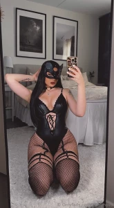 Did anyone say goth mommy ps catching up on all messages please bare