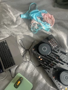 Have you ever experienced this you re playing music and suddenly you part 1