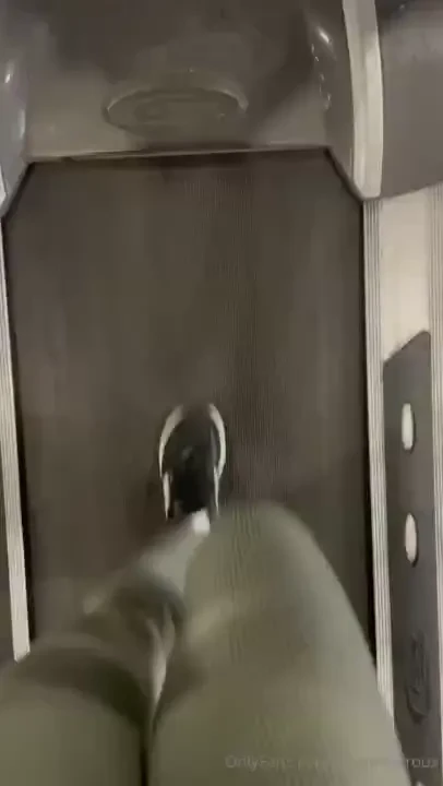 Helloooo i m back with the first workout of the year after the 