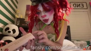 More candle stuff clown clowngirl clownkink clussy clownfetish wax