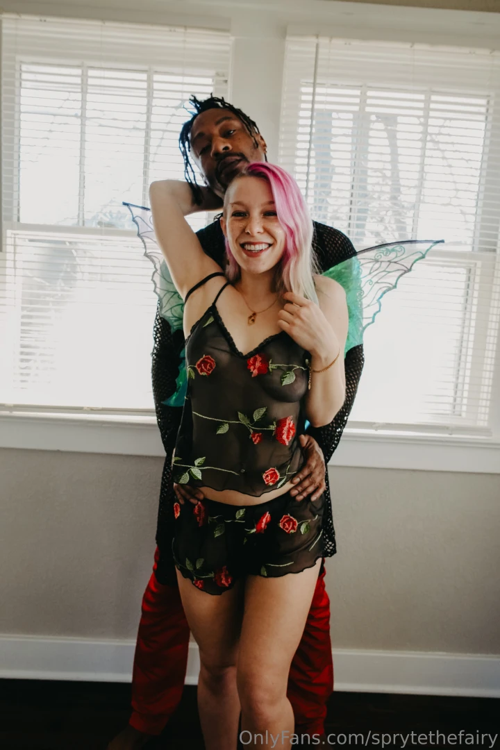 Hey hey lovelies it s fairyfriday and your favorite mischievous sprite 