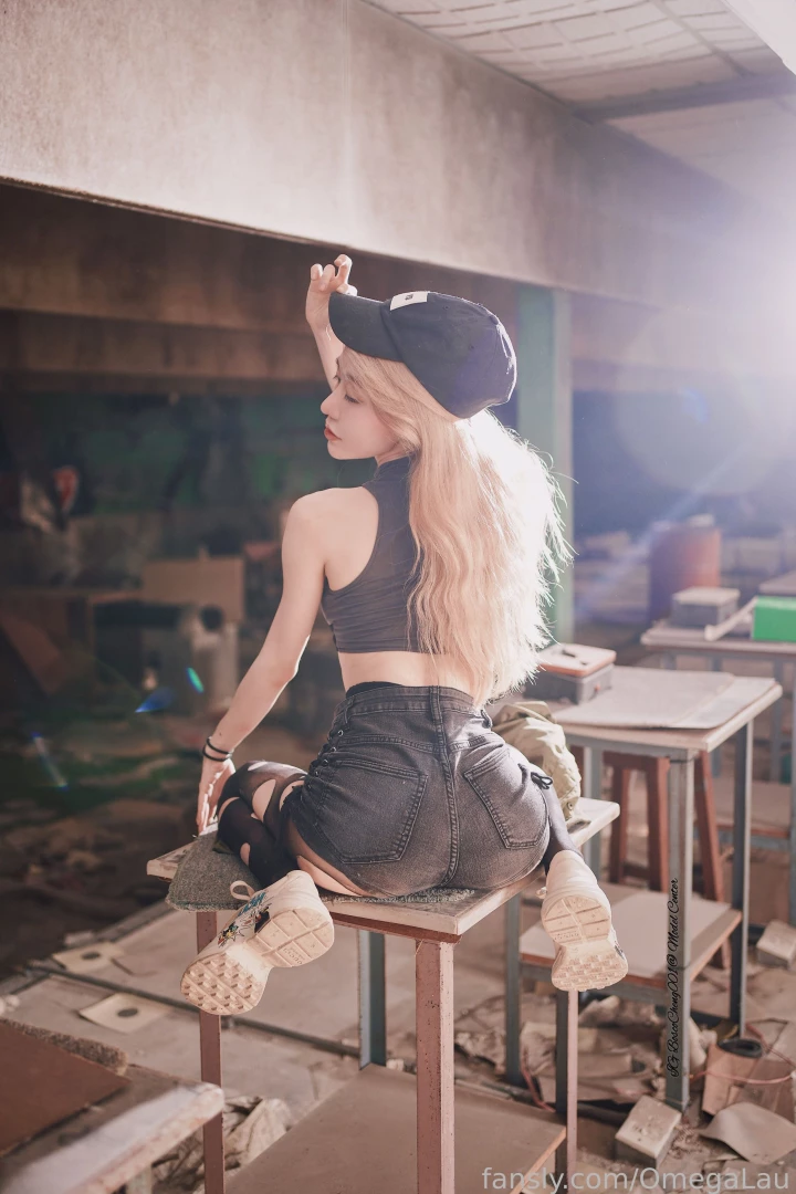 When life gets rough just remember holes in your tights add character 