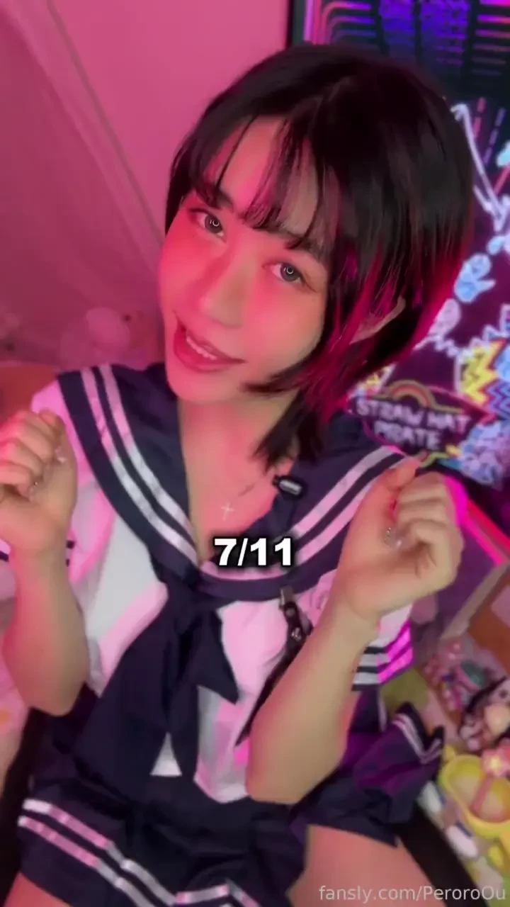 That s a 4 hours long kiss asian asiancutie petite curvy young teen 