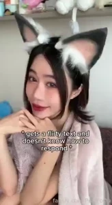 When that flirty text leaves me speechless so i bring the vibe instead