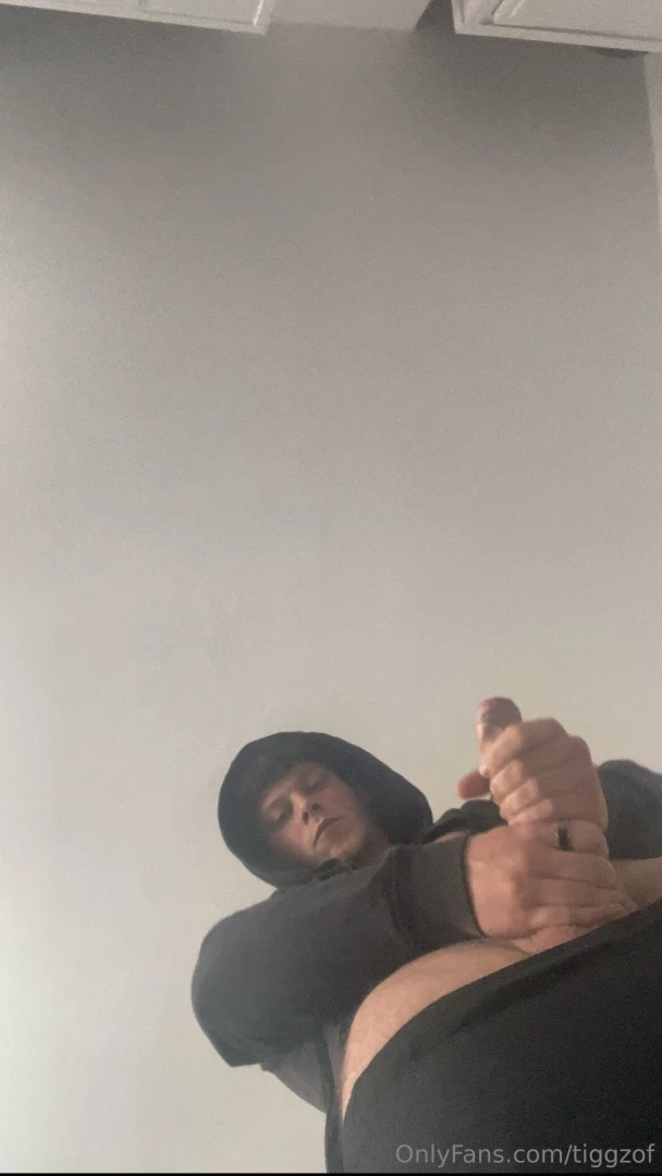 2 for the price of 1 watch this full face cum video from down below 