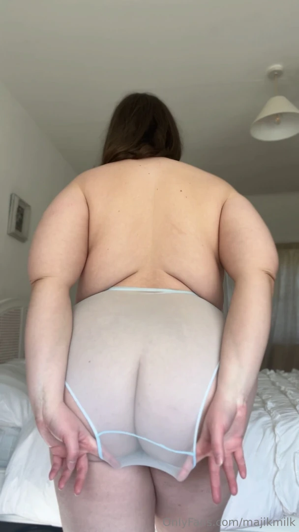 Getting sweaty in all the right places in this summer heat part 1 