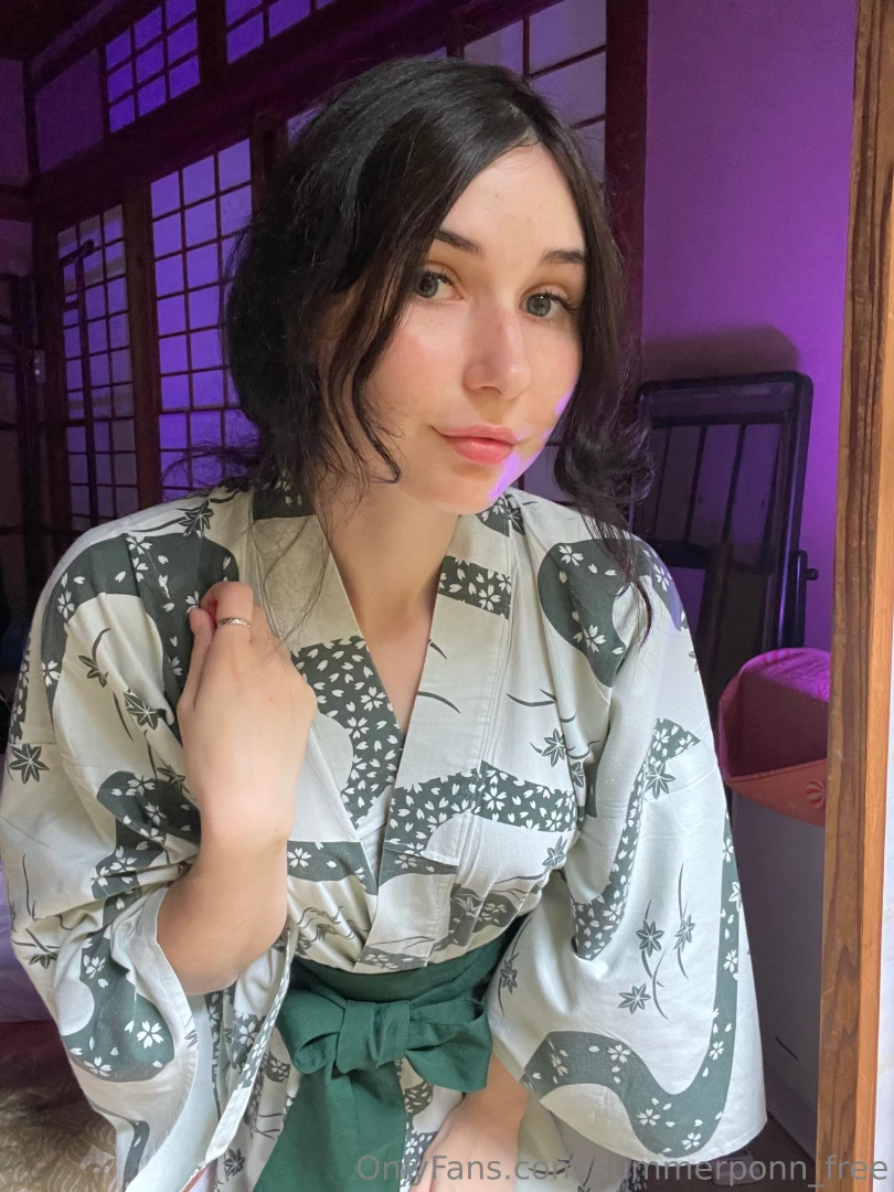 Staring at you hoping you ll visit my premium account 