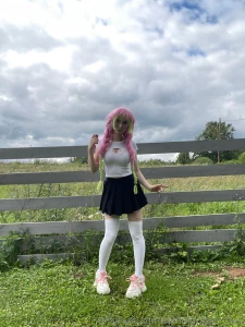 I almost forgot there s a little free set waiting for you today send