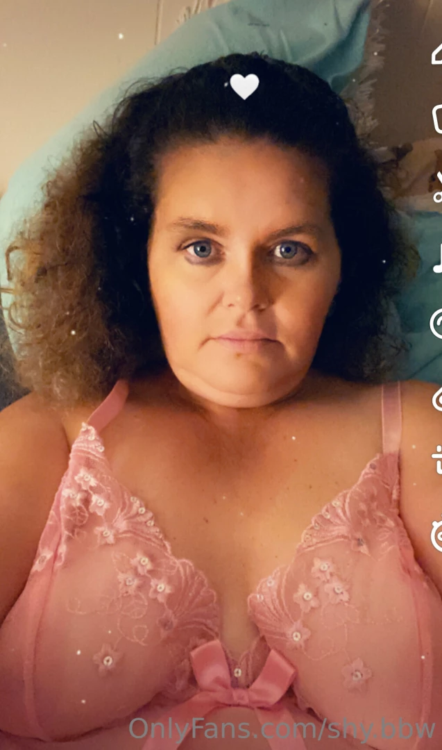 Happy saturday morning loves make sure you go watch my video i just 