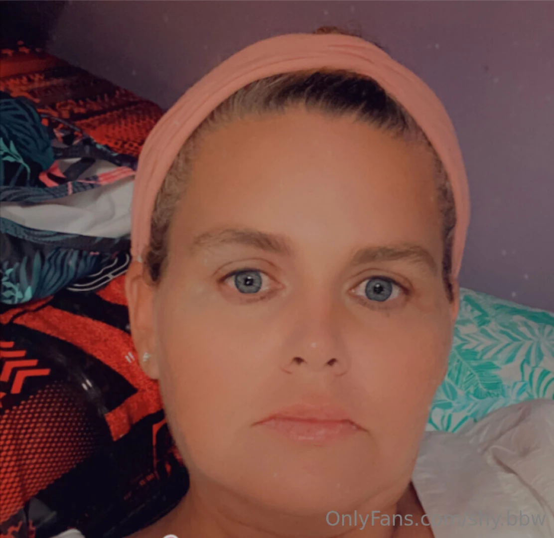 Happy saturday make sure you go watch my new video plus all the extra 