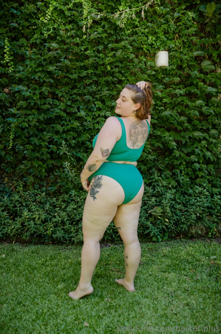 Mornings in the garden part 4 