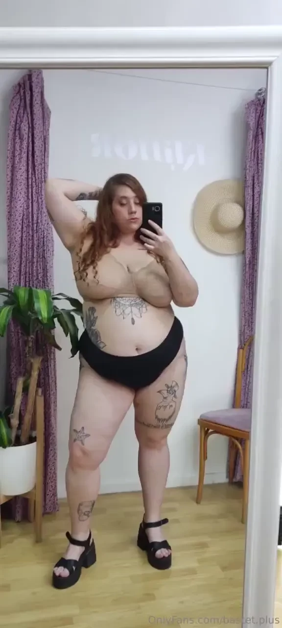 I know i m chubby but maybe i m someone s dream girl lol 