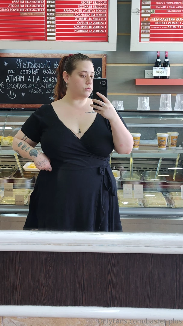 Went out to eat but i don t have anyone to eat me out 