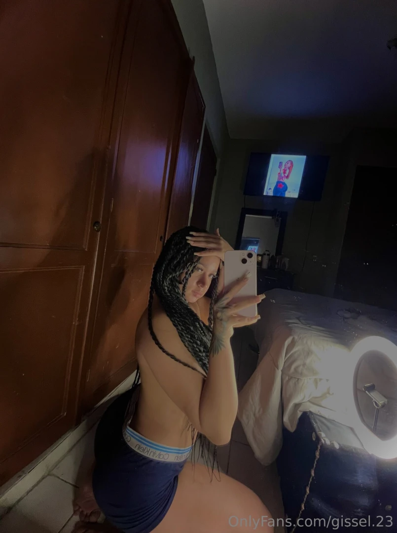 Mi culo fue hecho pa darle por detr s 