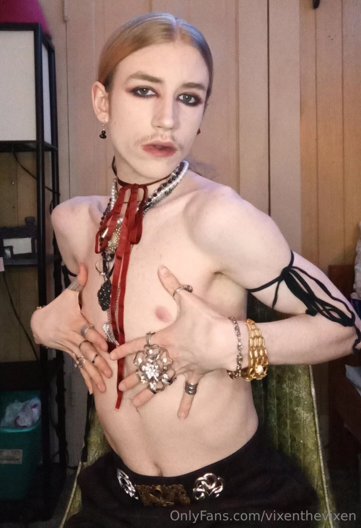 More revealing pics to come at 9 lt 3 