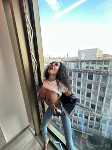 Flashing big my big juicy tits cum amp play