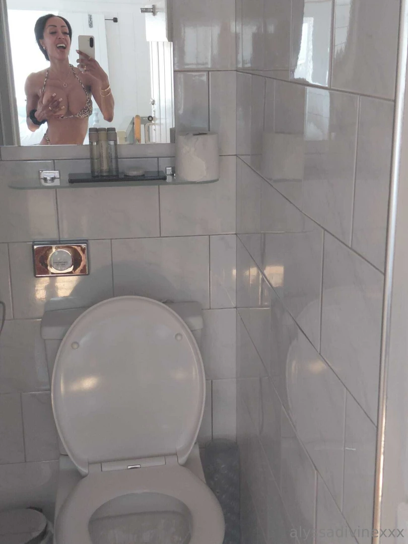 Scroll through my naughty selfish kisses from me part 10 