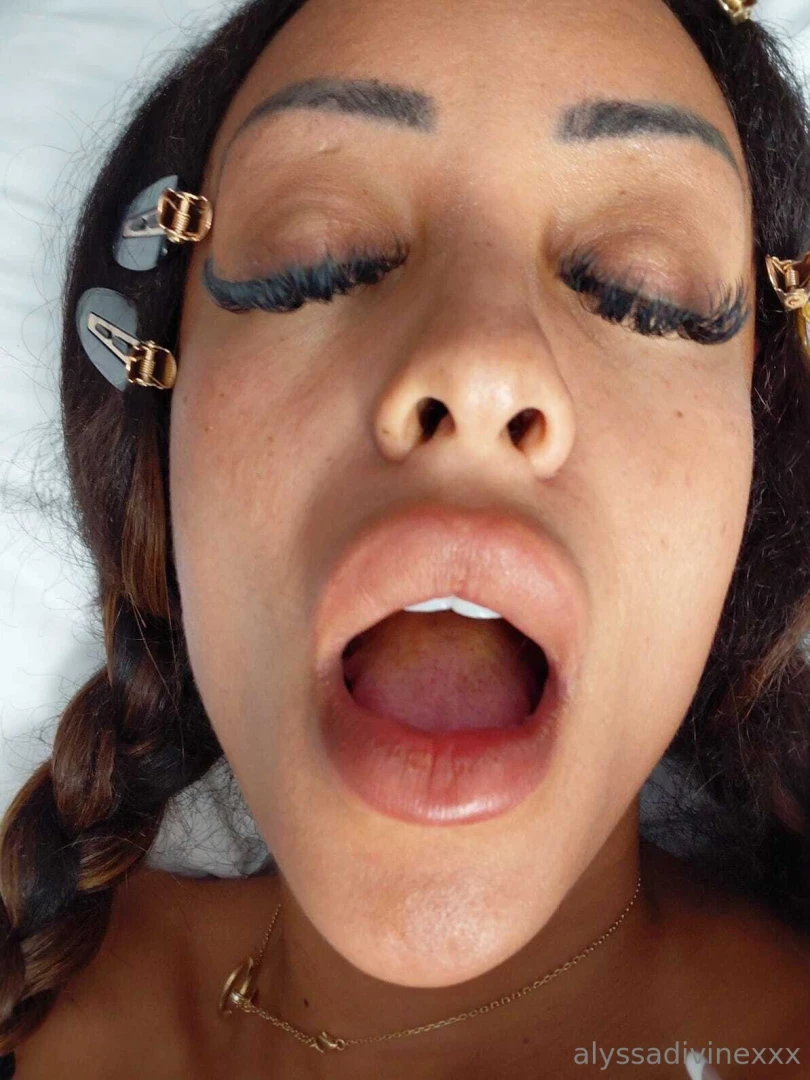 Scroll through my naughty selfish kisses from me part 1 