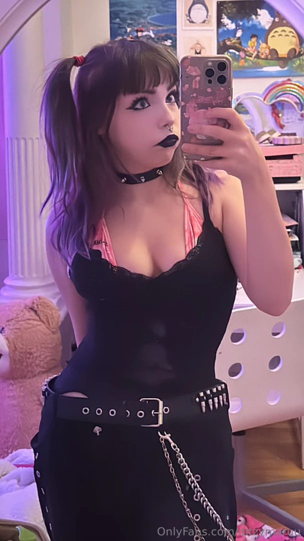 I need a gooning police hat lmfao 