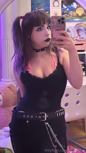 I need a gooning police hat lmfao