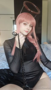 Get ready for the special makima set i will drop it at 17 00 at alixx