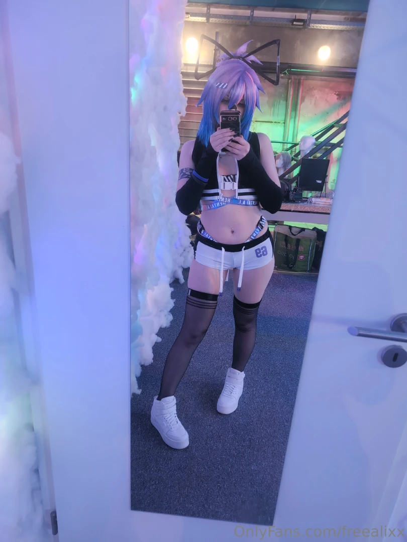 What should be my next vtuber cosplay 