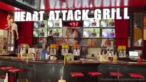 Heart attack grill stuffing with weigh-in from august 2022 see how